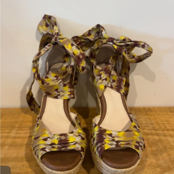 Ugg Womens‎ Lucianna yellow and brown heel wedges - Picture 9 of 9